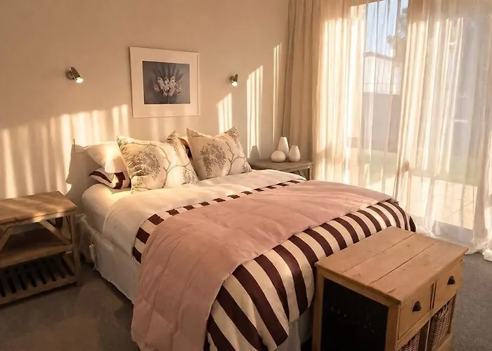 Mountain & Views, Rooftop Deck, Sleeps 10 - Family Near Ferienhaus Wanaka