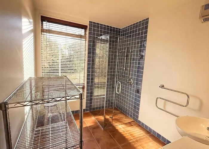 Mountain & Views, Rooftop Deck, Sleeps 10 - Family Near Ferienhaus Wanaka
