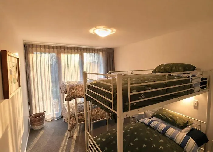 Mountain & Views, Rooftop Deck, Sleeps 10 - Family Near Ferienhaus Wanaka